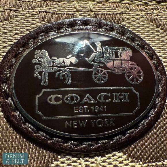 Coach Signature Canvas Zip Coin Pouch with Pink Lining & Key Ring Chain - Picture 12 of 12